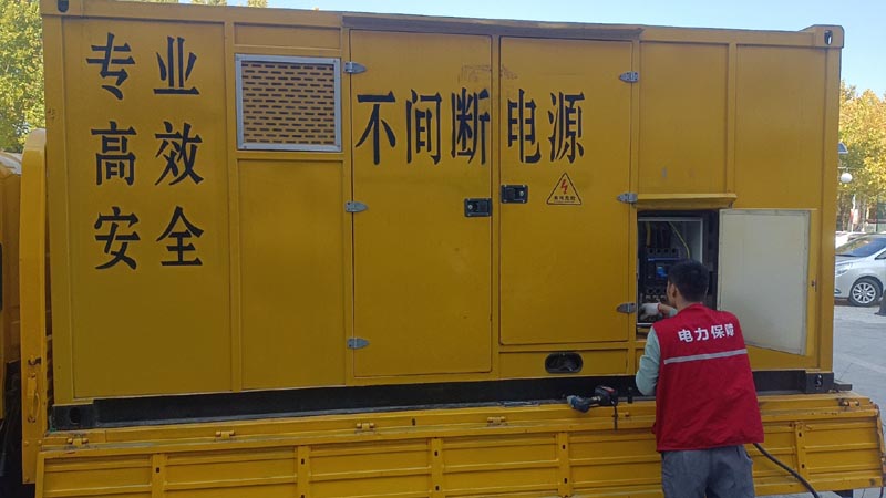 拱墅柴油发电机组和UPS电源配合使用时，如何避免切换过程中的电力中断？